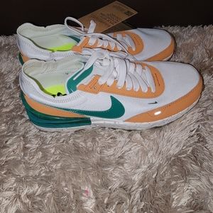 Women Nike waffle one crater